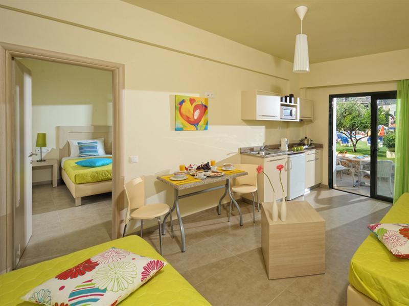 ماليا Kristalli Hotel Apartments المظهر الخارجي الصورة