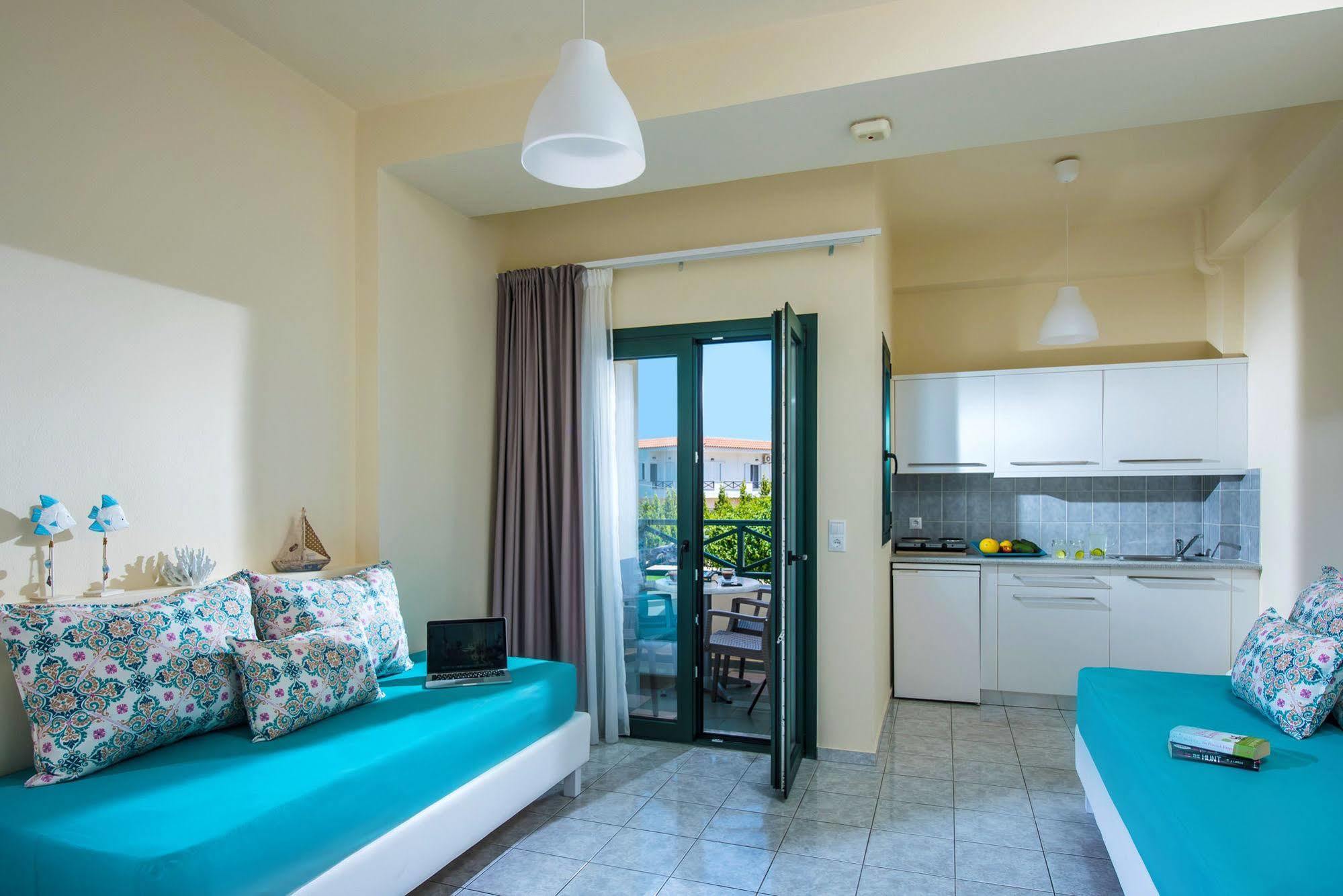 ماليا Kristalli Hotel Apartments المظهر الخارجي الصورة
