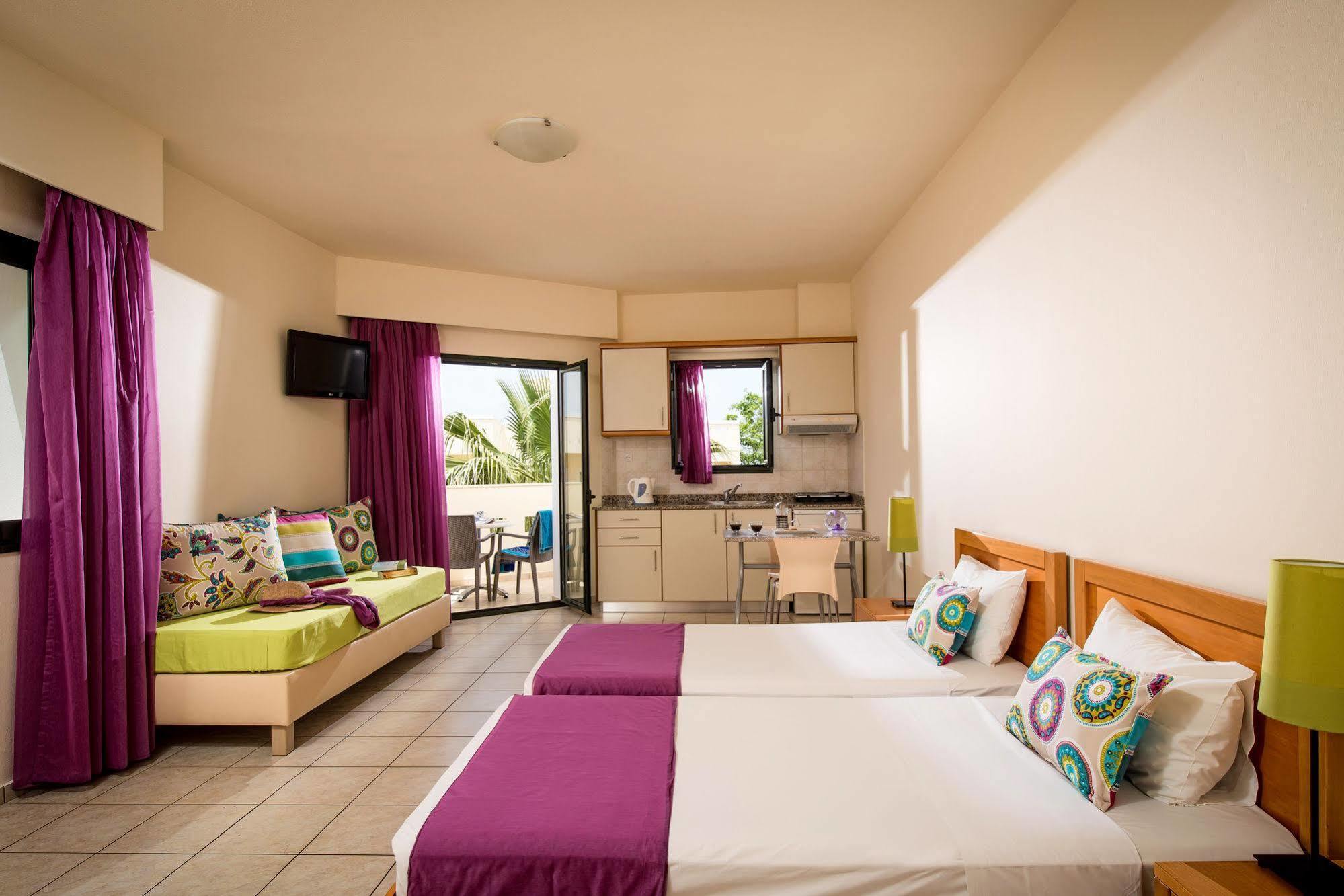 ماليا Kristalli Hotel Apartments المظهر الخارجي الصورة