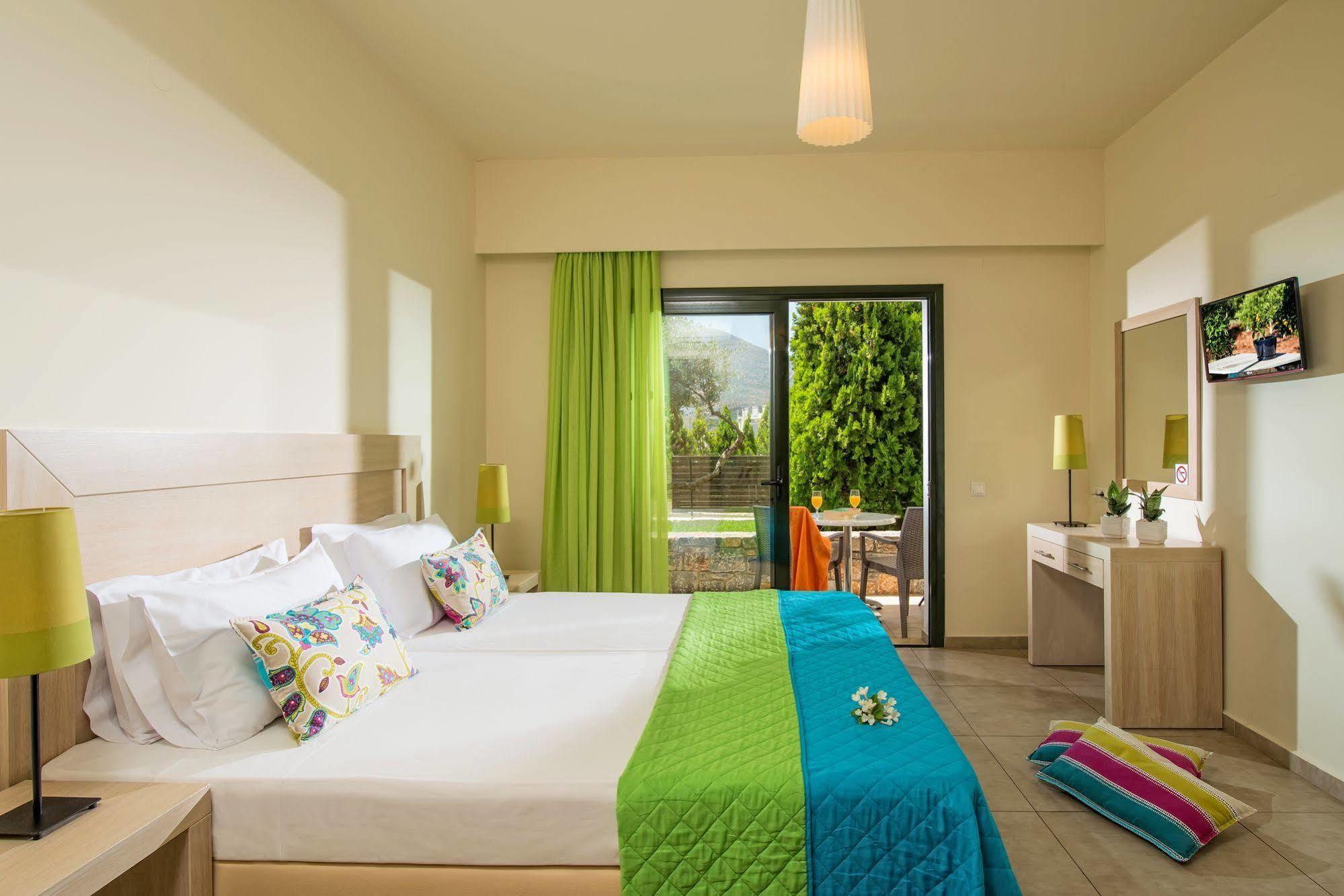 ماليا Kristalli Hotel Apartments المظهر الخارجي الصورة