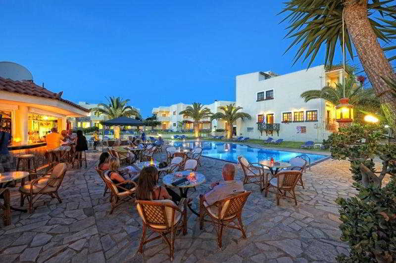 ماليا Kristalli Hotel Apartments المظهر الخارجي الصورة